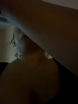 Bianca-Fantasy nude stripping on webcam for live sex video chat