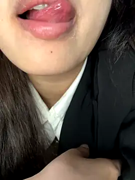 caicai-ms nude stripping on webcam for live sex video chat