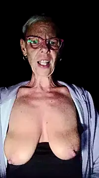 CoraBitch nude stripping on webcam for live sex video chat