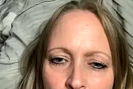HoneyBluex nude stripping on webcam for live sex video chat