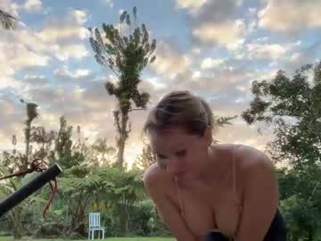 Kailee Smile nude before webcam – Live Sex Chat