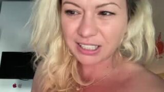 KiraDivine nude before webcam – Live Sex Chat
