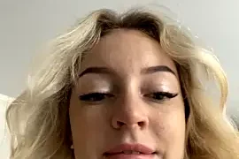 Melissa__mur nude stripping on webcam for live sex video chat