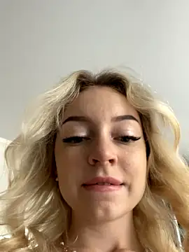 Melissa__mur nude stripping on webcam for live sex video chat
