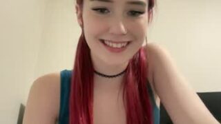 petite scarlett nude before webcam – Live Sex Chat