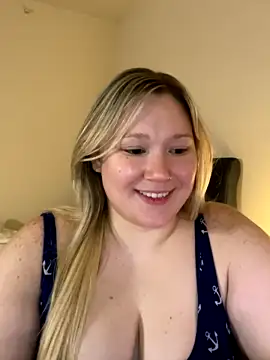 PiggyRose nude stripping on webcam for live sex video chat