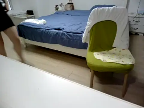 summer-shanghai nude stripping on webcam for live sex video chat