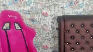 Angie nude before webcam – Live Sex Chat