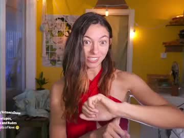 Artemis , “Arte” nude before webcam – Live Sex Chat