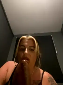DIRTYMILFX nude stripping on webcam for live sex video chat