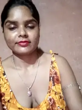 honey-bee nude stripping on webcam for live sex video chat