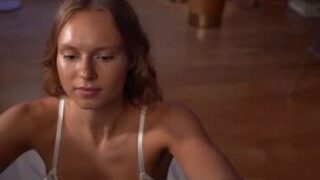 Kira nude before webcam – Live Sex Chat