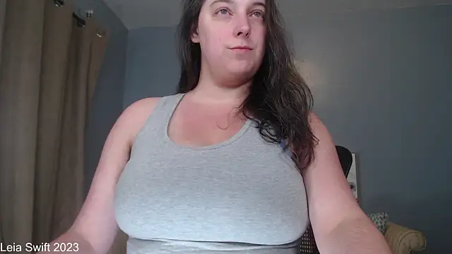 LeiaSwift nude stripping on webcam for live sex video chat