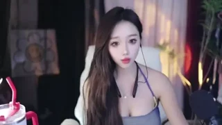 AK17-baby nude stripping on webcam for live sex video chat