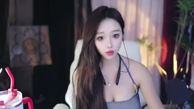 AK17-baby nude stripping on webcam for live sex video chat