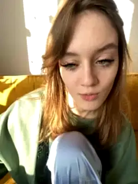 malyshhka nude stripping on webcam for live sex video chat