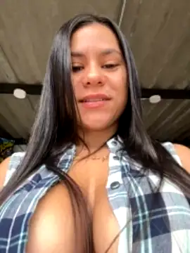Reggie-Liam nude stripping on webcam for live sex video chat