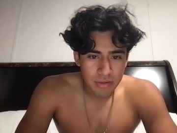 twt: papabear2100 nude before webcam – Live Sex Chat