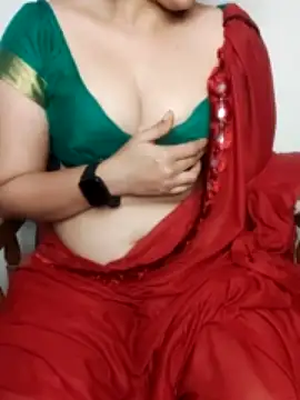 Classic_housewife nude strip on webcam for live sex video chat