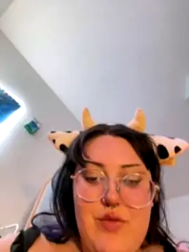 cutegothcrybaby nude strip on webcam for live sex video chat
