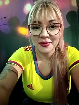 DIANITA_1988 nude strip on webcam for live sex video chat