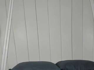 ElisseCinnamon nude before cam – Live Sex Chat