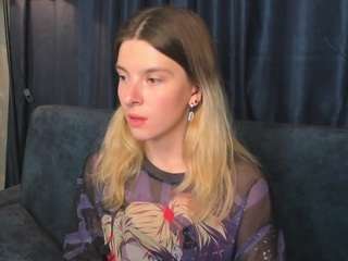 Mia-Chi nude before cam – Live Sex Chat