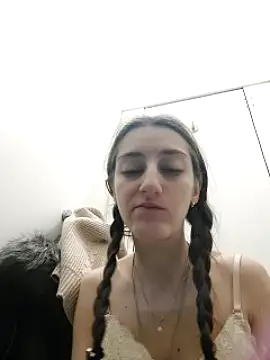 MilanaVibe nude strip on webcam for live sex video chat