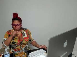 Nastyylondon nude before cam – Live Sex Chat