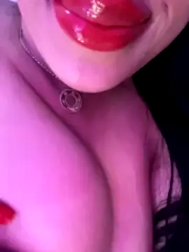 Noha-Sexy nude strip on webcam for live sex video chat