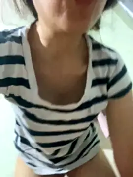 selinselen nude strip on webcam for live sex video chat
