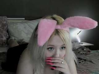 Amy-Edwards nude before cam – Live Sex Chat