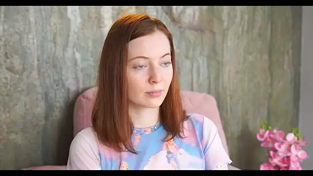 _elisa_omm_ nude strip on webcam for live sex video chat