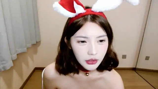 elyn520520 nude strip on webcam for live sex video chat