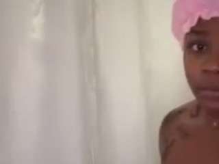 KaramelCum nude before cam – Live Sex Chat