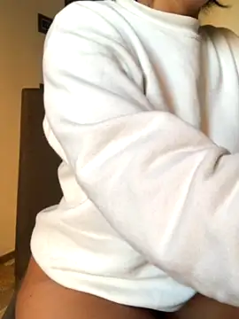 labellaisabelle nude strip on webcam for live sex video chat
