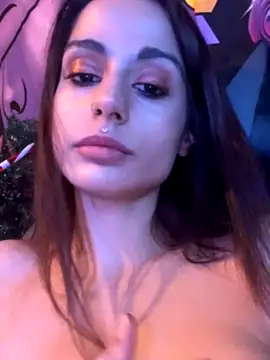 LaPetitechienne1 nude strip on webcam for live sex video chat
