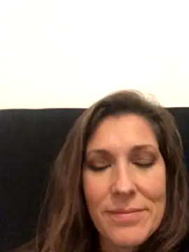 Lwhite1 nude strip on webcam for live sex video chat