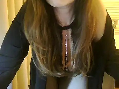 Melanya83 nude strip on webcam for live sex video chat