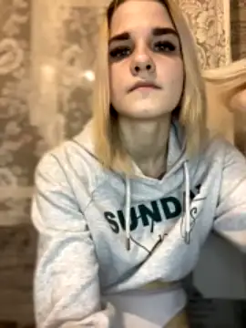 Melisa_Brown nude strip on webcam for live sex video chat