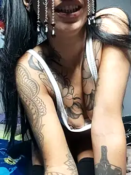 Nadiasexy nude strip on webcam for live sex video chat