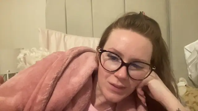 redheadrosie69 nude strip on webcam for live sex video chat