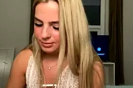 SexyWillowUk nude strip on webcam for live sex video chat
