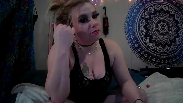 thagirlfromtheinternet nude strip on webcam for live sex video chat
