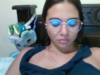 Trianabell nude before cam – Live Sex Chat