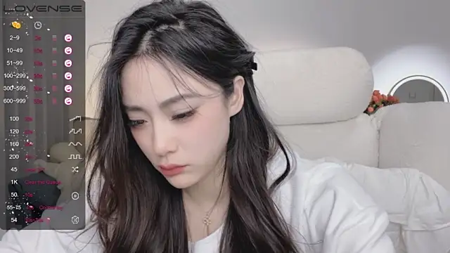 uuxiaocai nude strip on webcam for live sex video chat