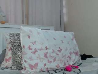 Pecky-pinky nude before cam – Live Sex Chat