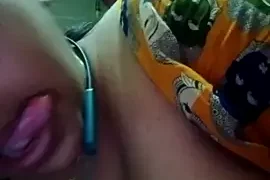 Queen-34 nude strip on webcam for live sex video chat