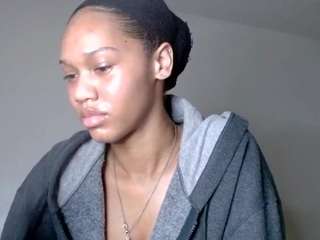 Cinadim623 nude on live sex chat