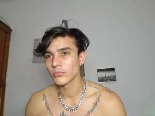 IrisBerry nude on live sex chat